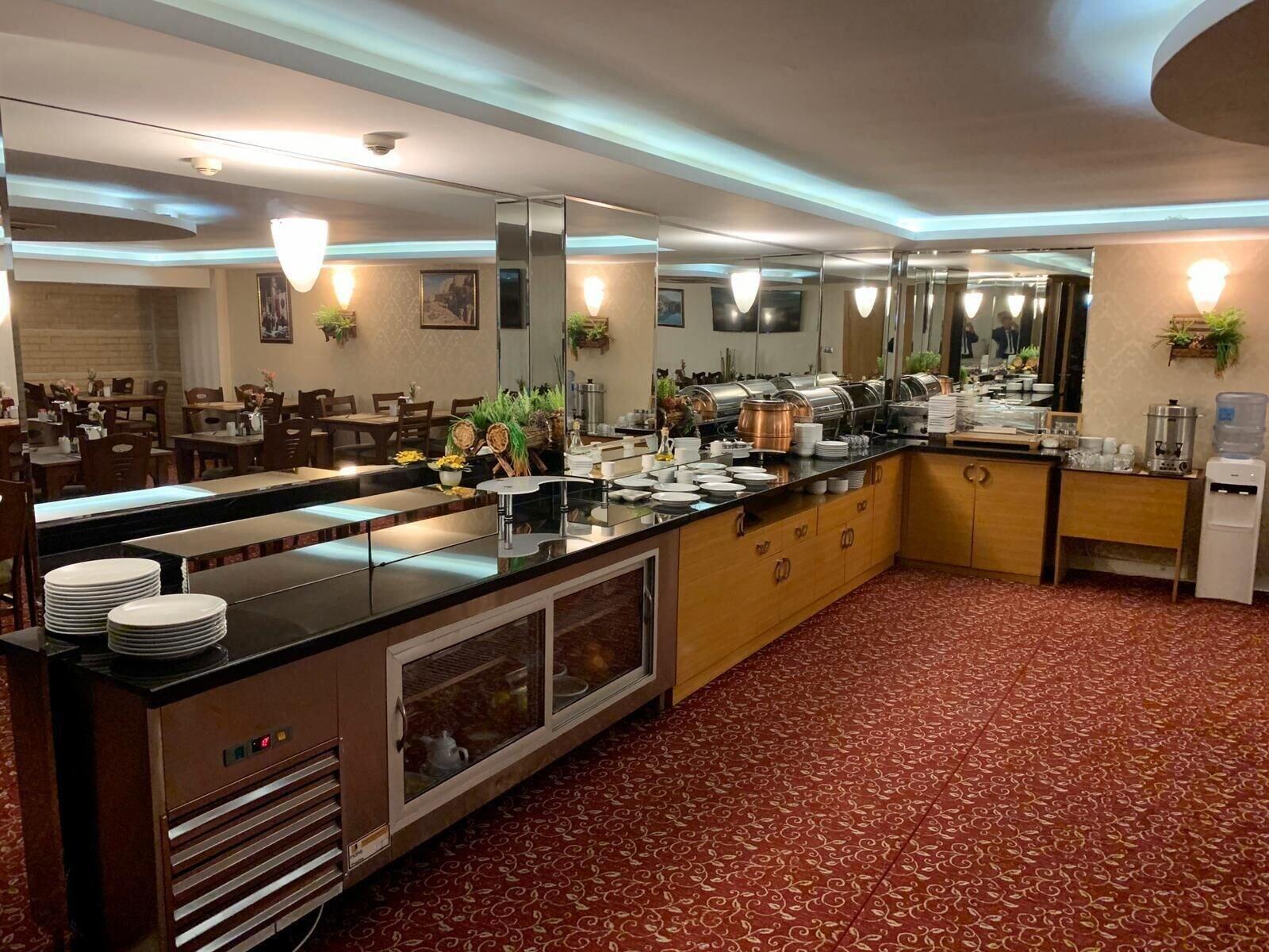Adana Yukselhan Hotel Екстериор снимка