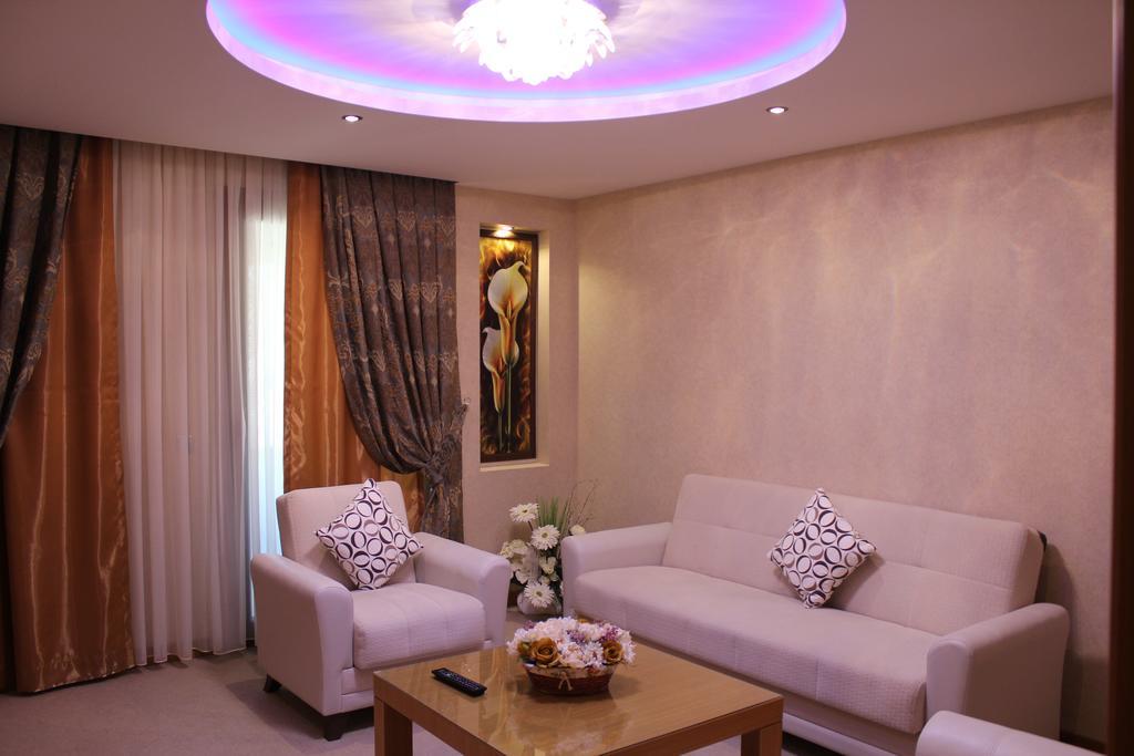 Adana Yukselhan Hotel Екстериор снимка