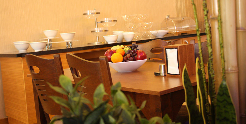 Adana Yukselhan Hotel Екстериор снимка