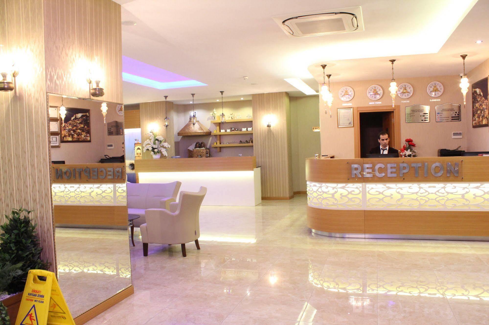 Adana Yukselhan Hotel Екстериор снимка