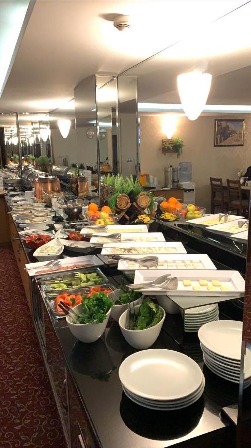 Adana Yukselhan Hotel Екстериор снимка